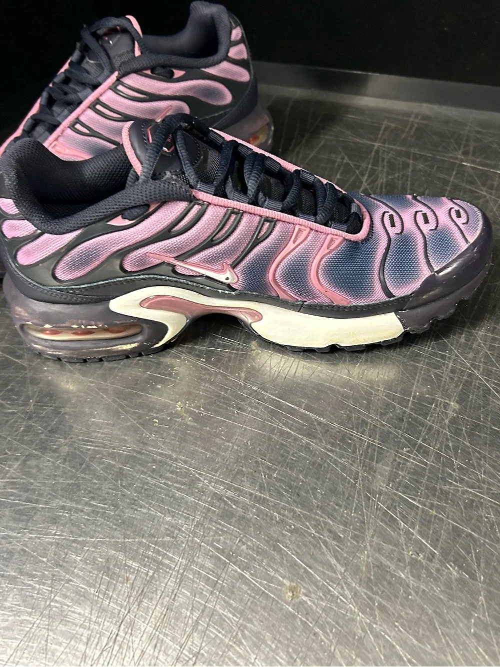 Nike Air Max TN Size 6Y